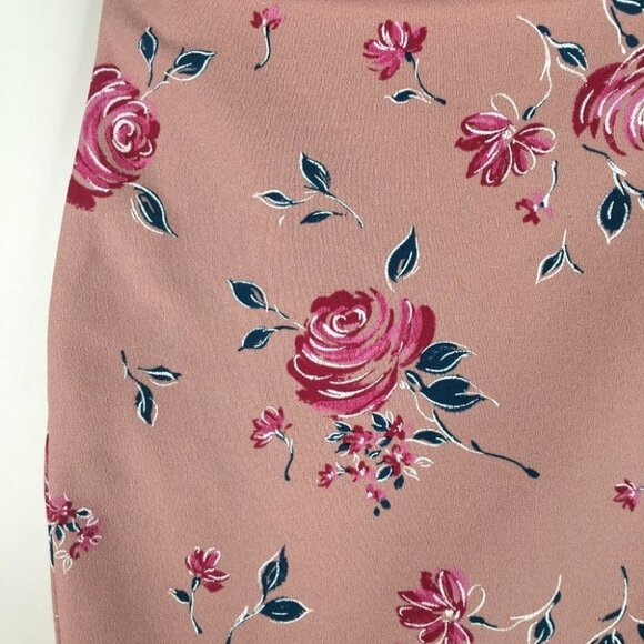 Pretty Little Things Pink Flowered Skirt - Picture 3 of 6